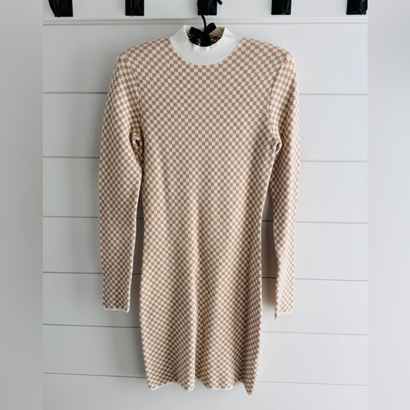 Abercrombie & Fitch Dresses & Skirts - Abercrombie & Fitch Cream and Tan Long Sleeve Sweater Dress, Size MT